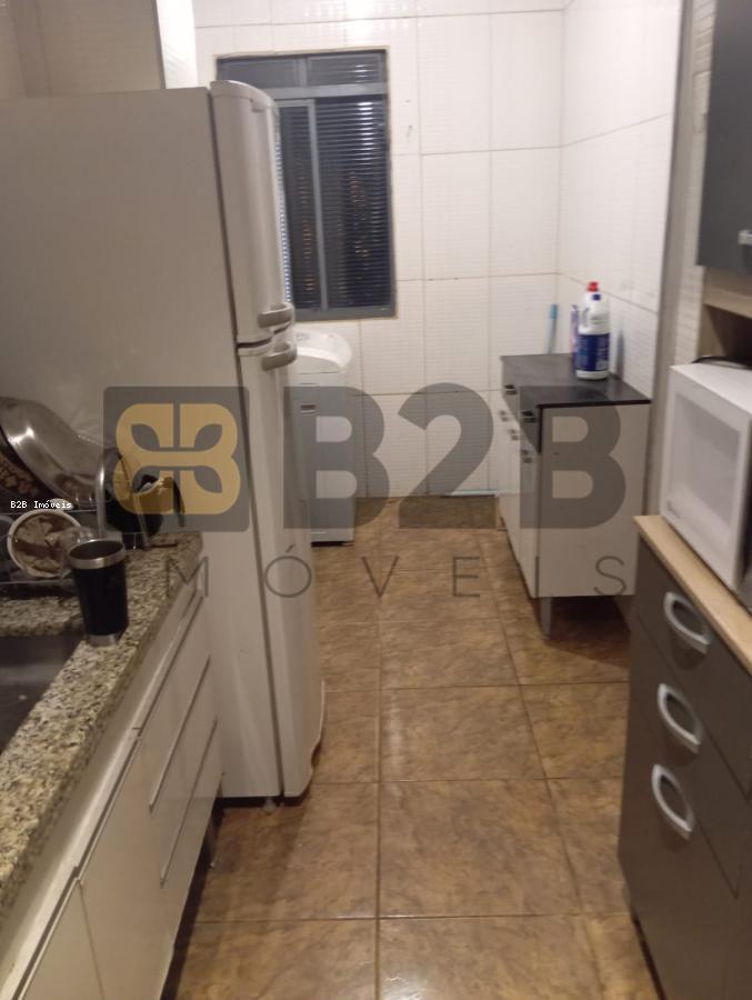 Apartamento à venda com 2 quartos, 45m² - Foto 3