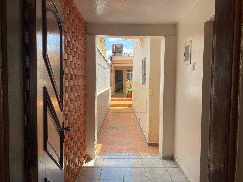 Sobrado à venda com 2 quartos, 236m² - Foto 22