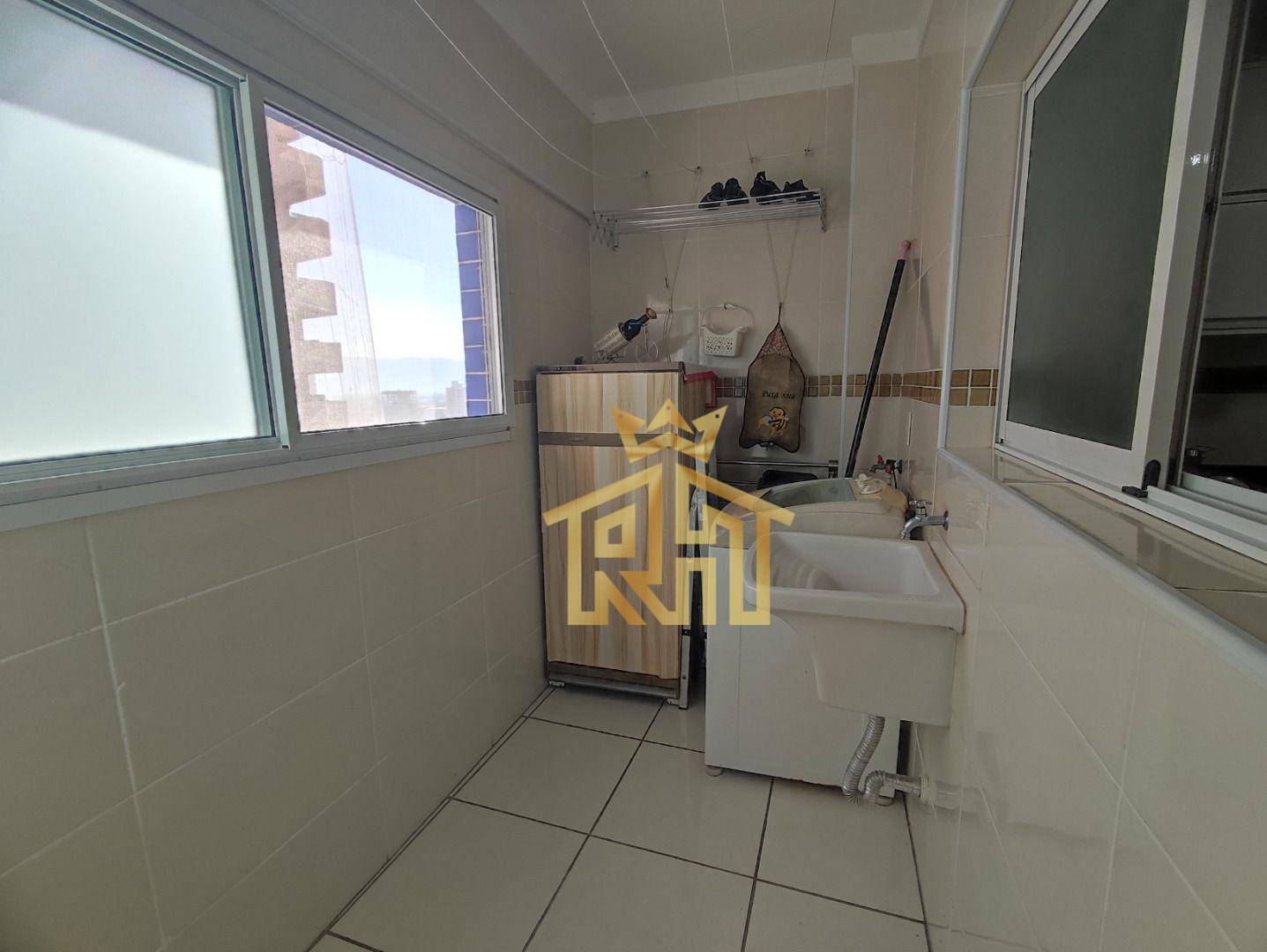 Apartamento à venda com 3 quartos, 128m² - Foto 35