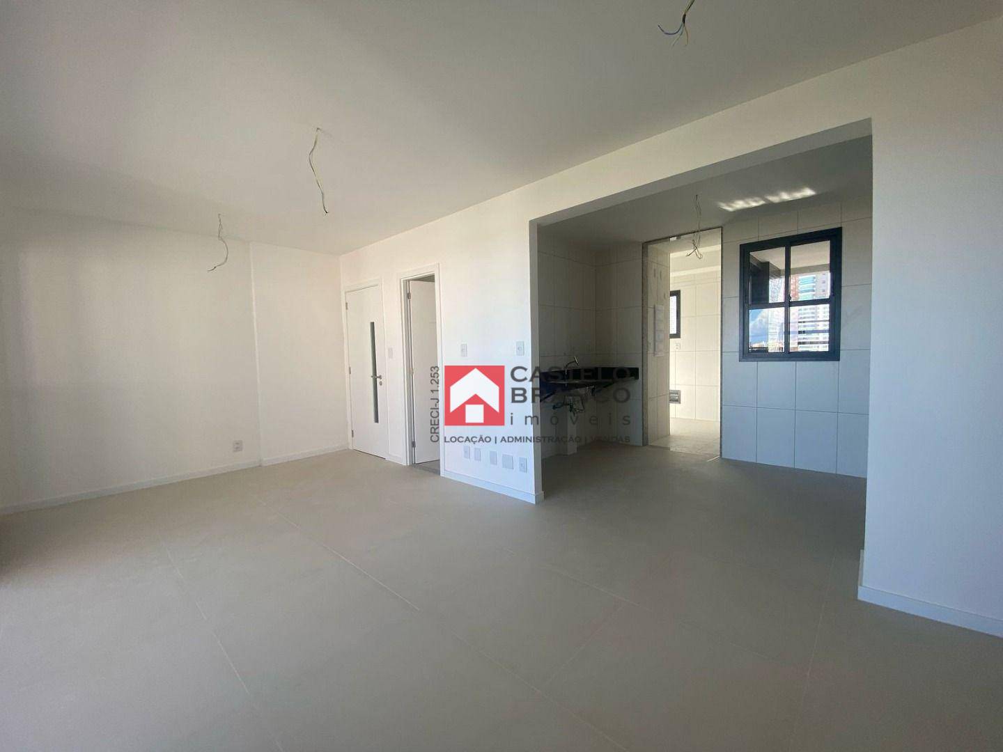 Apartamento à venda com 3 quartos, 107m² - Foto 7