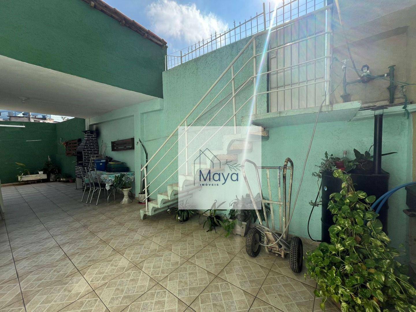 Casa à venda com 5 quartos, 220m² - Foto 7