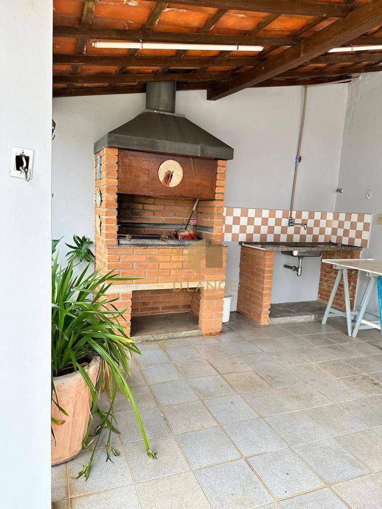 Casa à venda com 3 quartos, 231m² - Foto 52