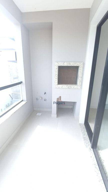 Apartamento à venda com 2 quartos, 70m² - Foto 6