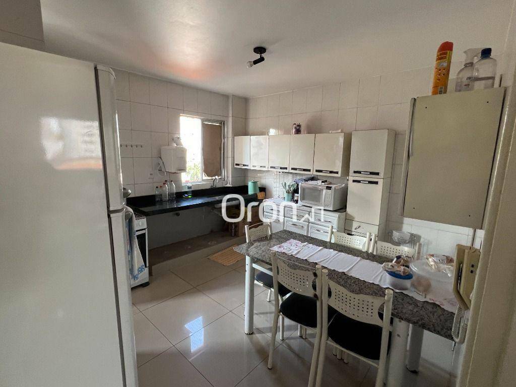 Apartamento à venda com 3 quartos, 93m² - Foto 3