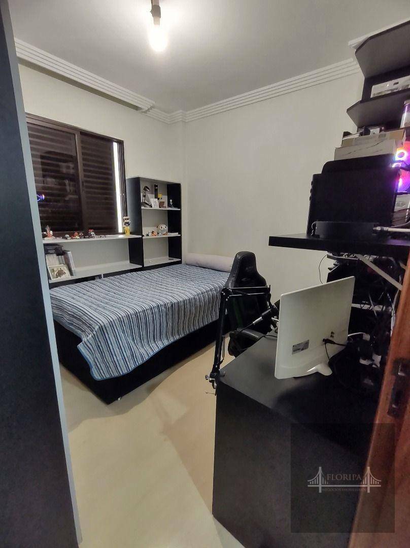 Apartamento à venda com 3 quartos, 164m² - Foto 10