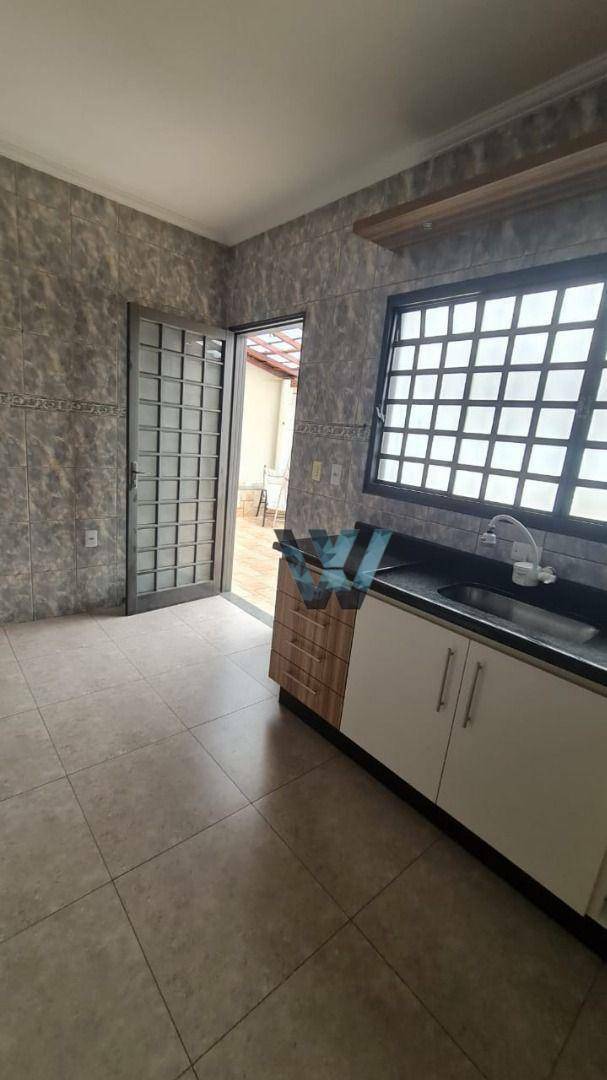 Casa à venda com 3 quartos, 150m² - Foto 22