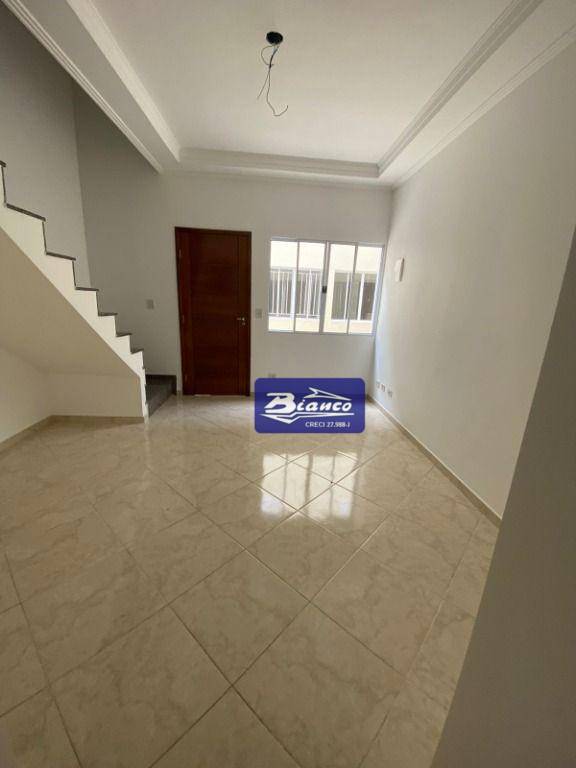 Sobrado à venda com 2 quartos, 54m² - Foto 2