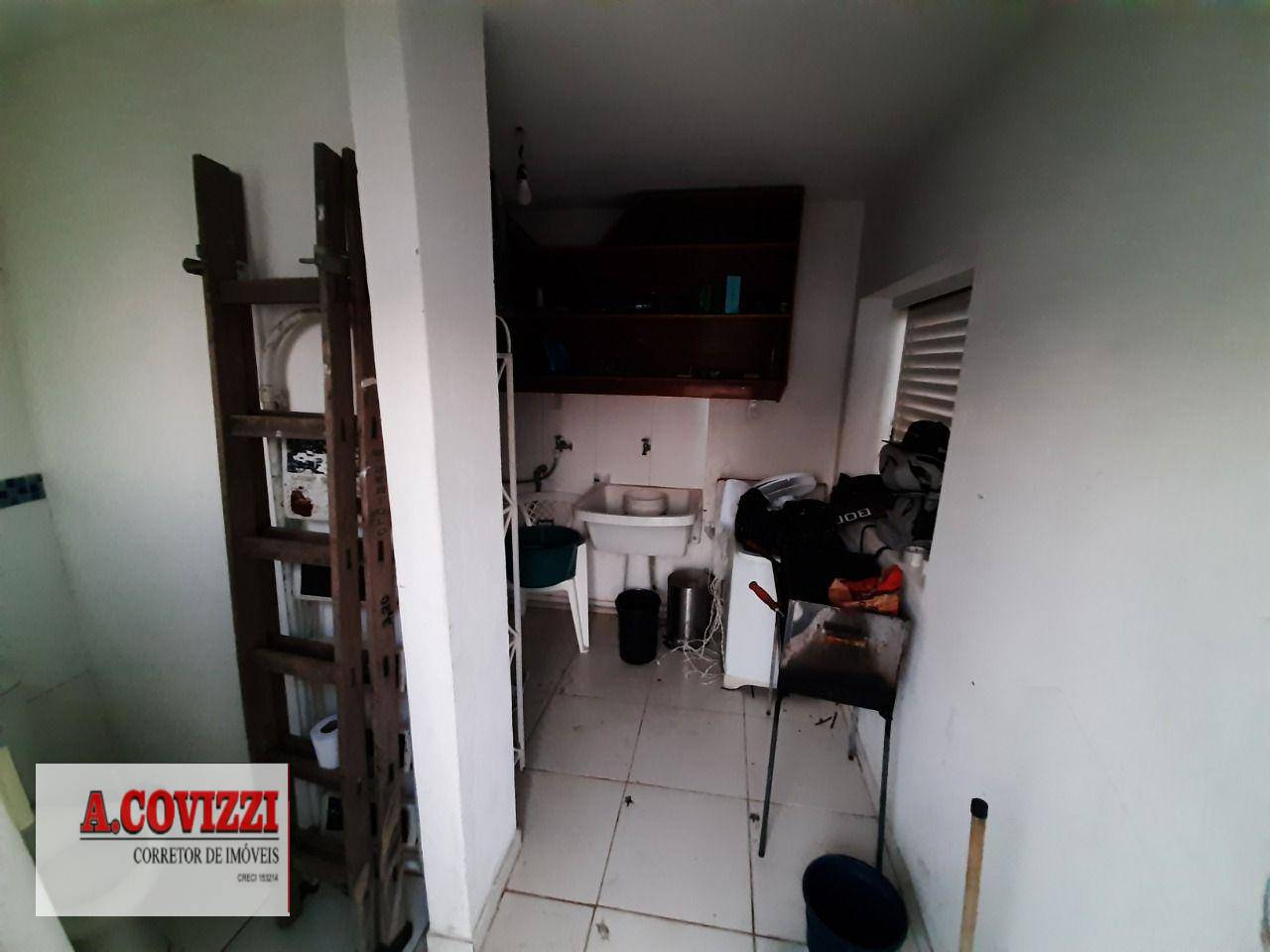 Casa à venda com 2 quartos, 100m² - Foto 11