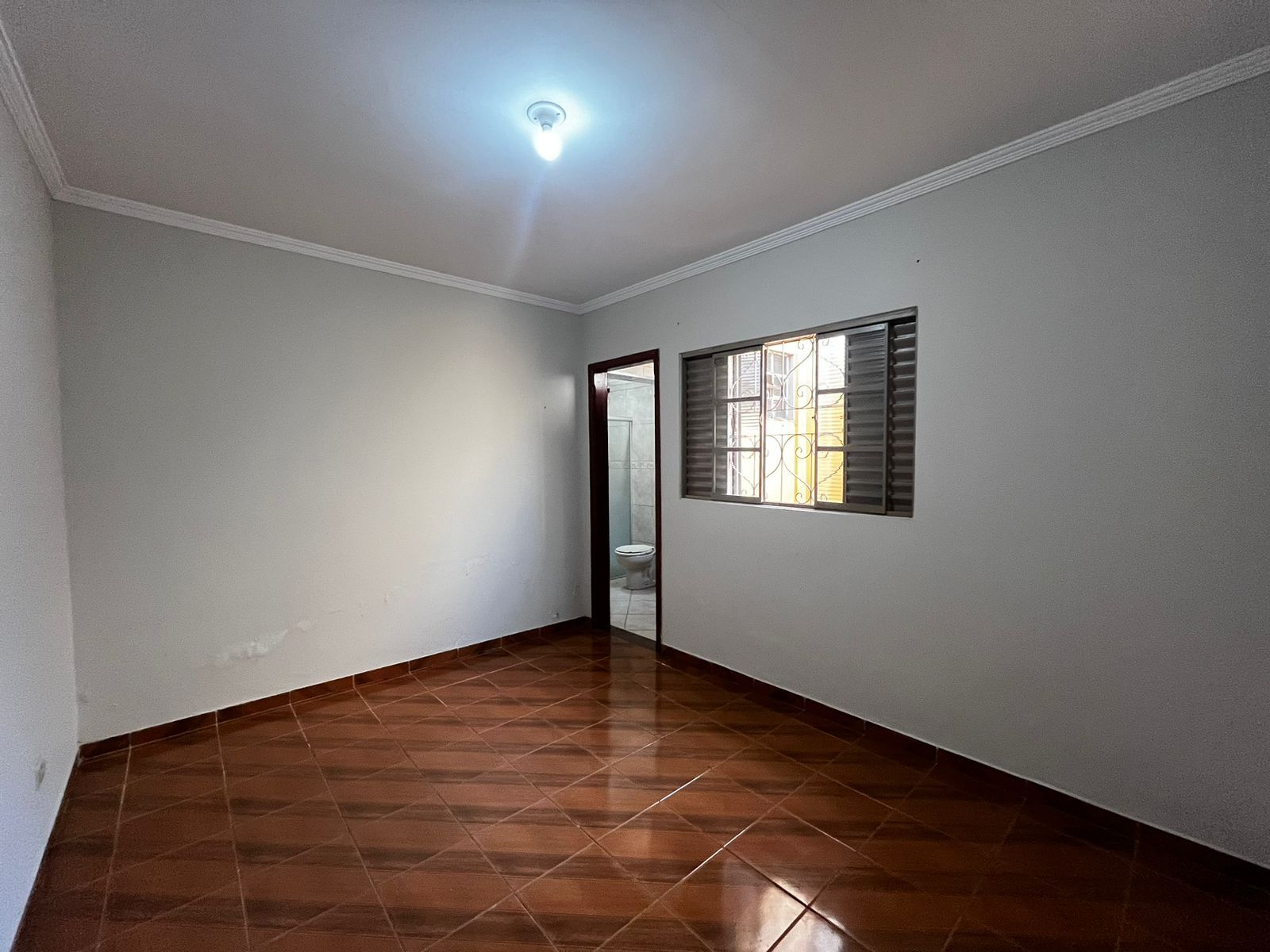 Casa à venda com 3 quartos, 210m² - Foto 1