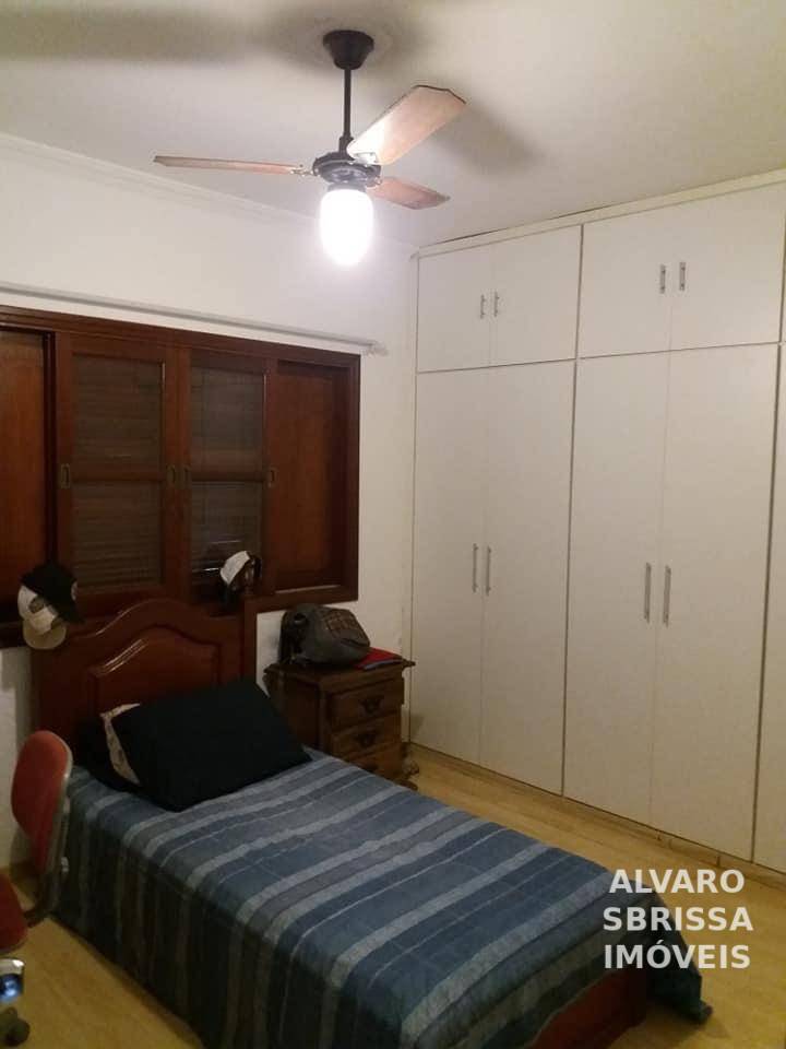 Casa de Condomínio à venda com 4 quartos, 247m² - Foto 10