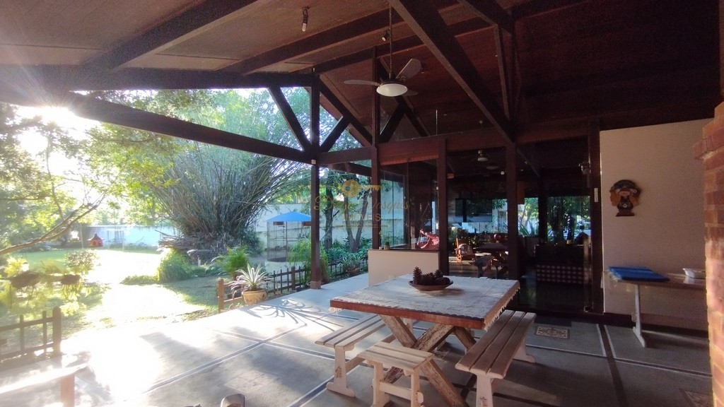 Casa à venda com 7 quartos, 3200m² - Foto 10