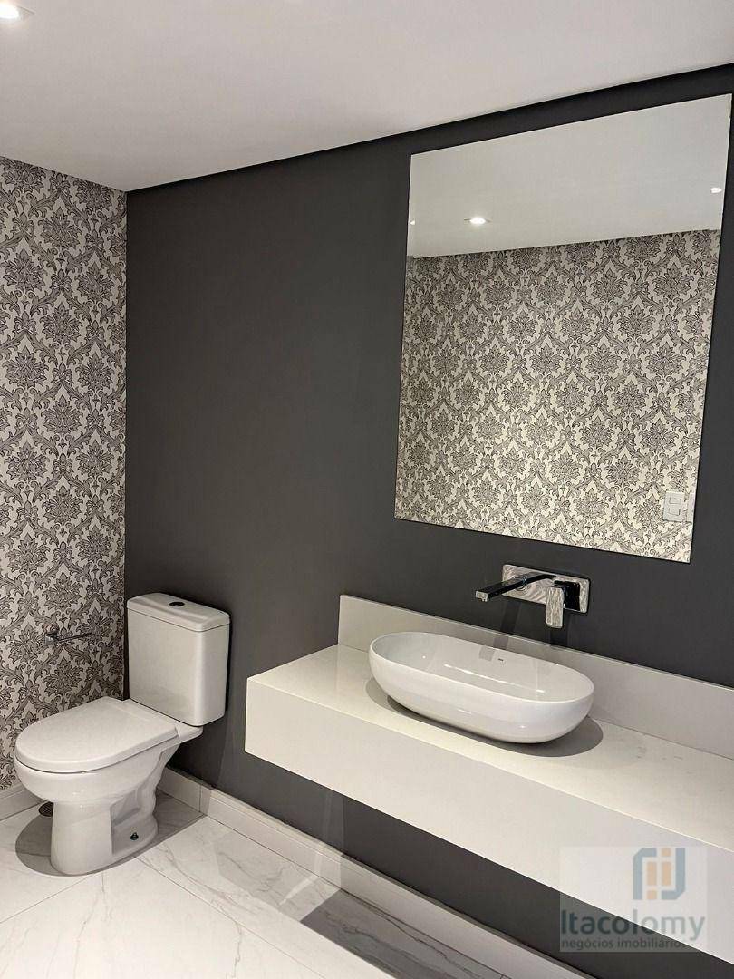 Apartamento para alugar com 3 quartos, 170m² - Foto 34