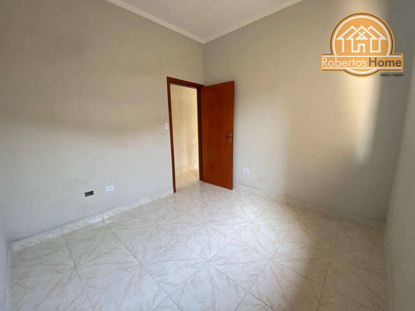 Casa à venda com 2 quartos, 70m² - Foto 12