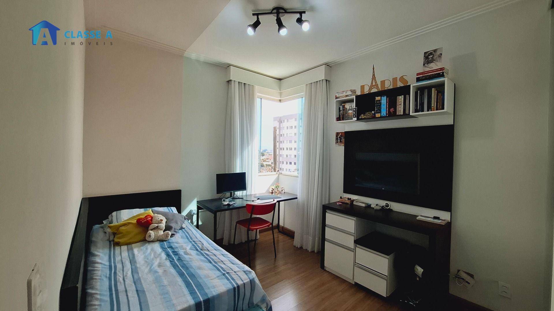 Casa à venda com 4 quartos, 188m² - Foto 26