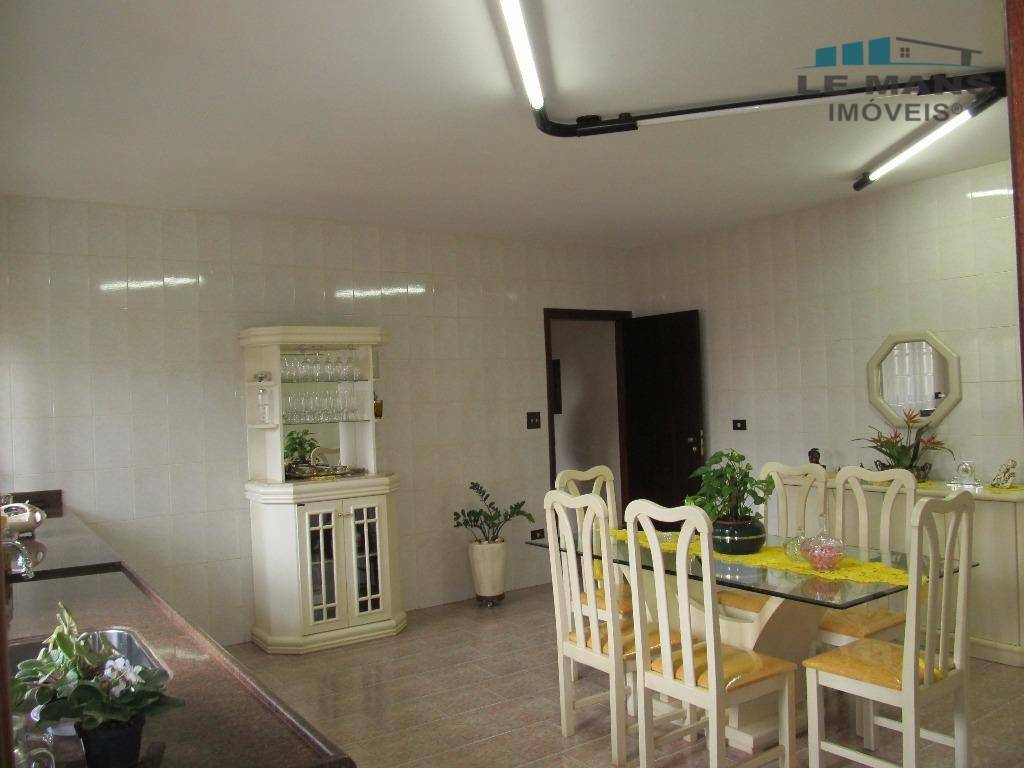 Casa à venda com 4 quartos, 380m² - Foto 14