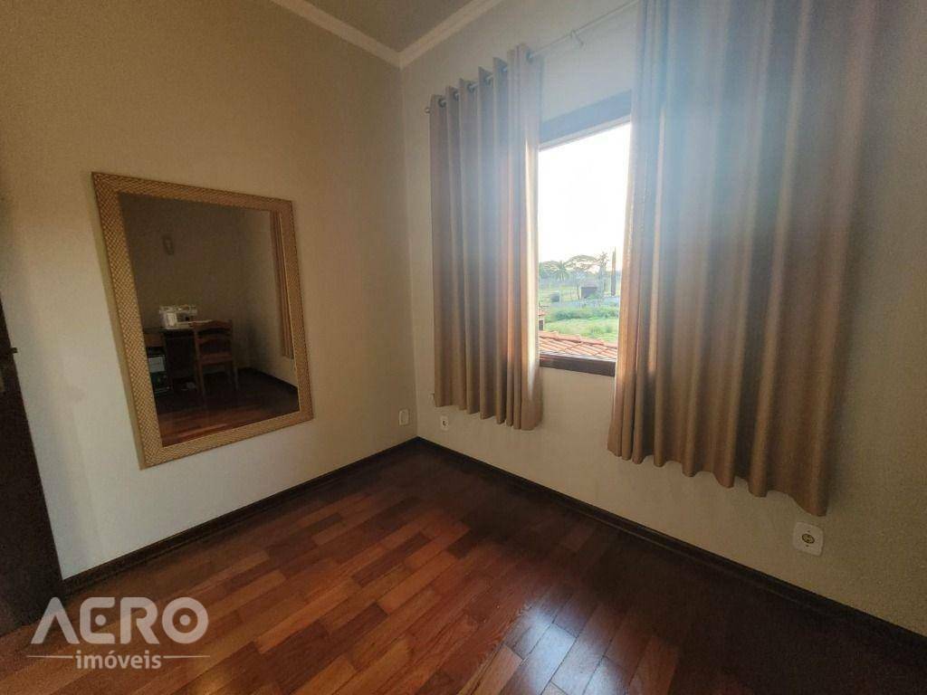 Casa à venda com 4 quartos, 363m² - Foto 22