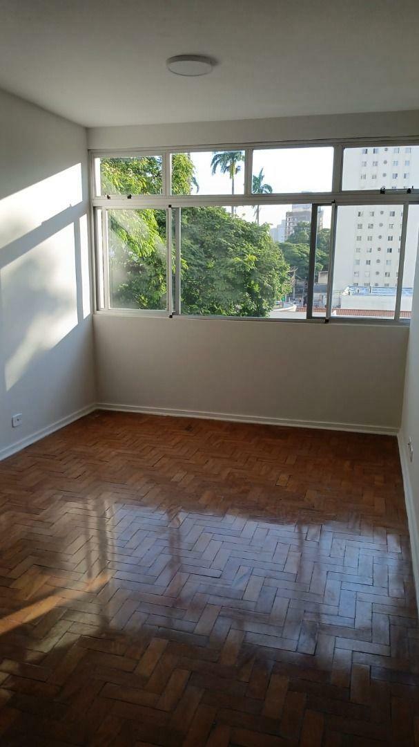 Apartamento para alugar com 2 quartos, 75m² - Foto 1