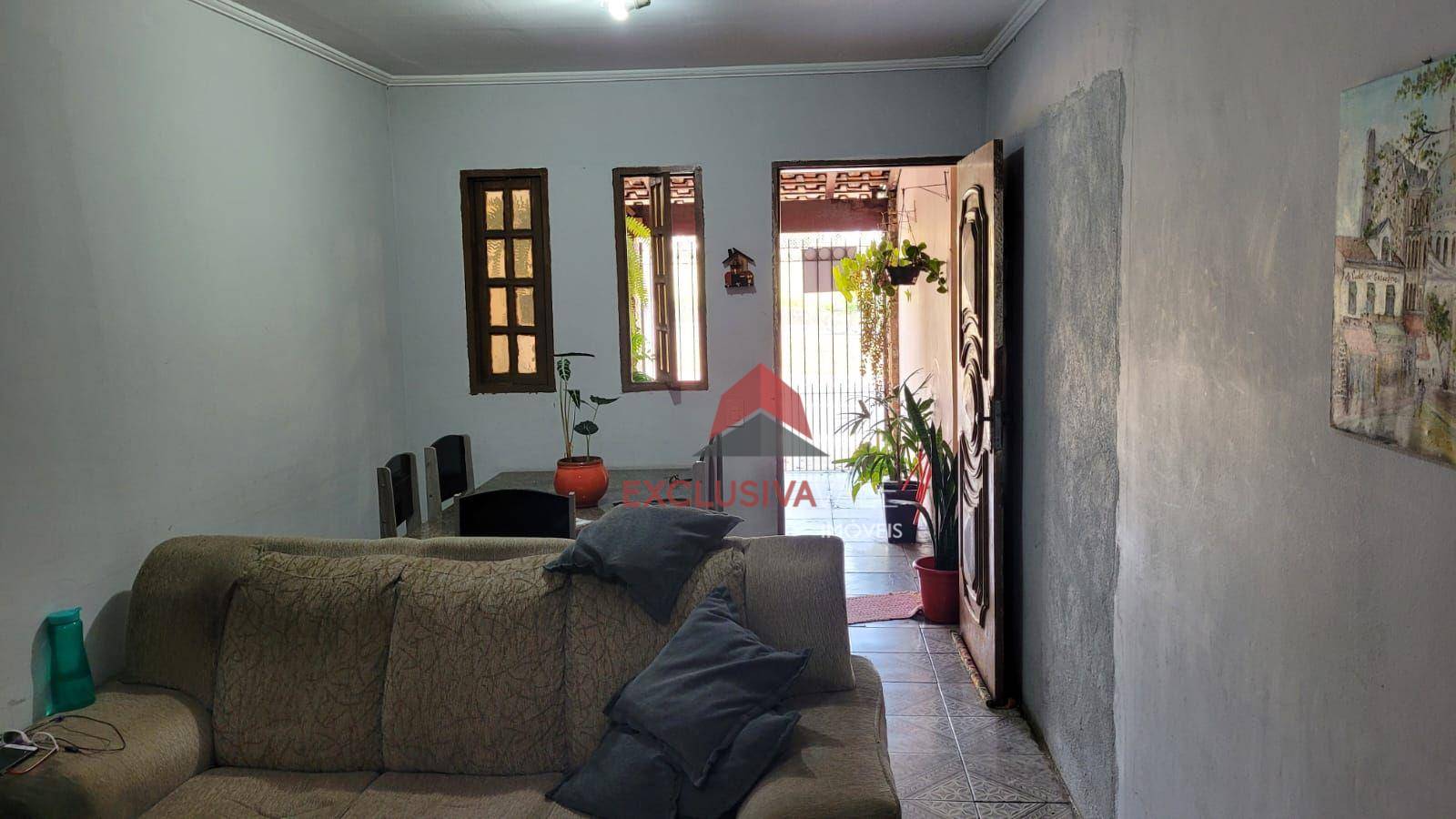 Casa à venda com 2 quartos, 80m² - Foto 1
