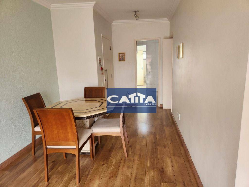 Apartamento à venda com 2 quartos, 70m² - Foto 4