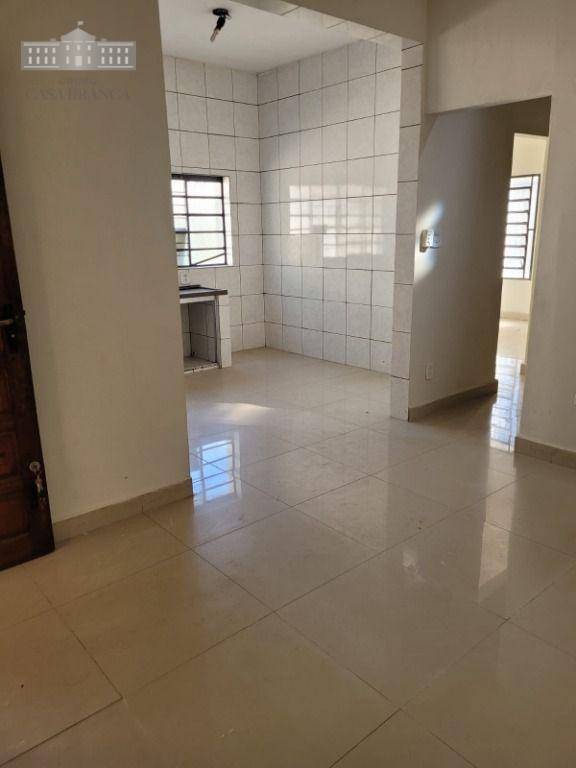 Sobrado à venda com 4 quartos, 120m² - Foto 1