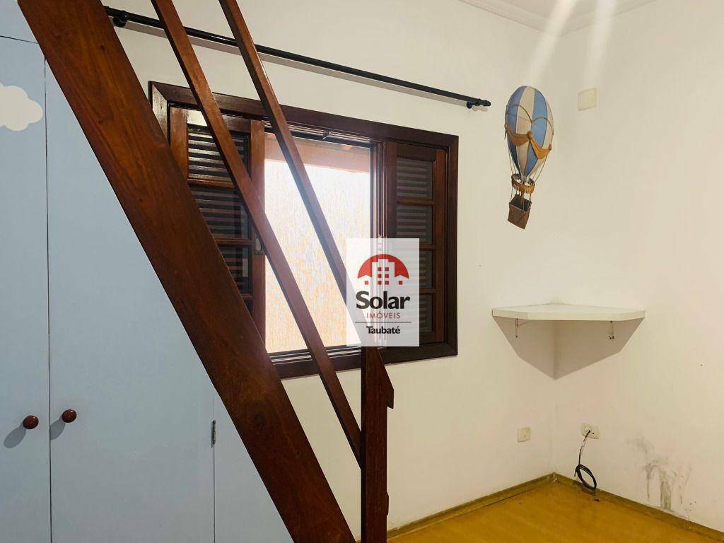 Casa à venda com 3 quartos, 224m² - Foto 16