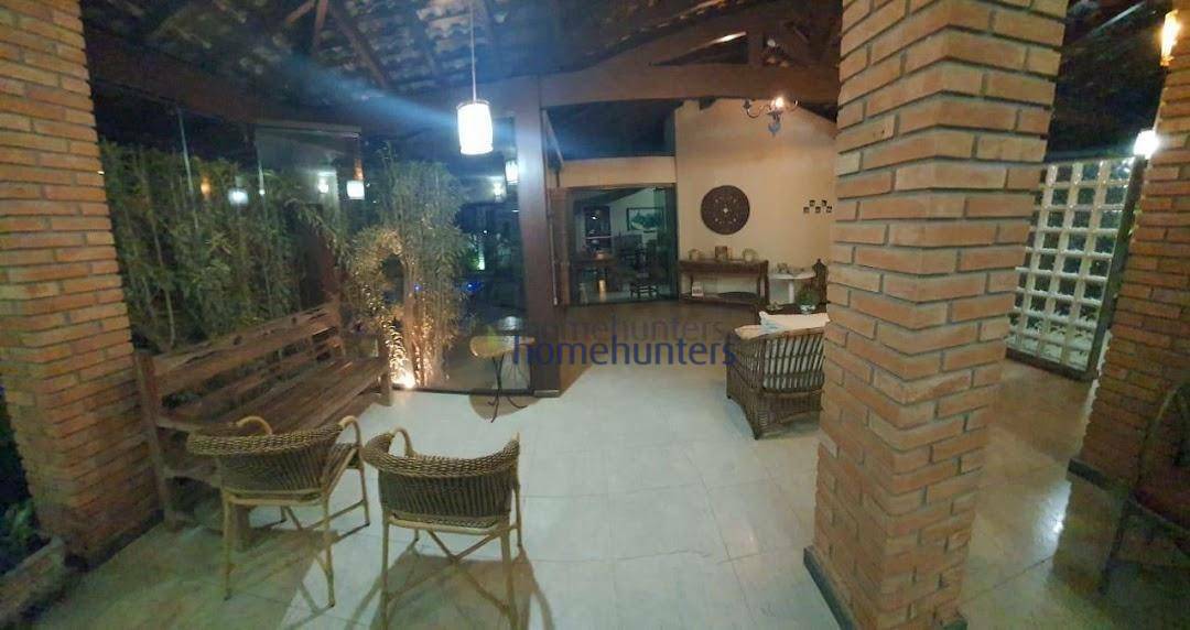 Casa de Condomínio à venda com 4 quartos, 650m² - Foto 2