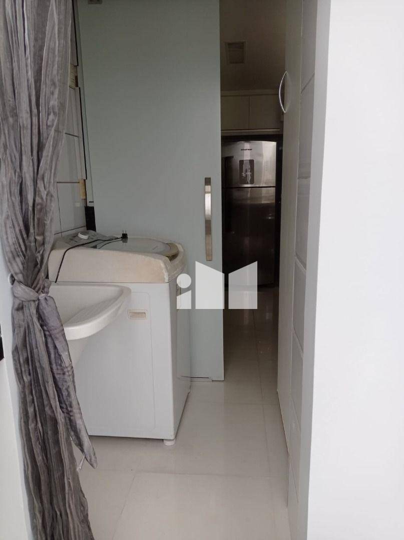 Apartamento para alugar com 2 quartos, 95m² - Foto 13