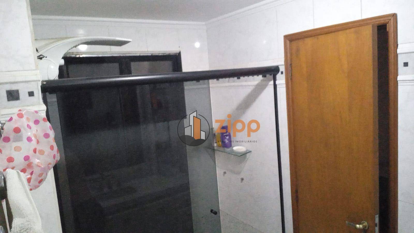 Apartamento à venda com 4 quartos, 140m² - Foto 22