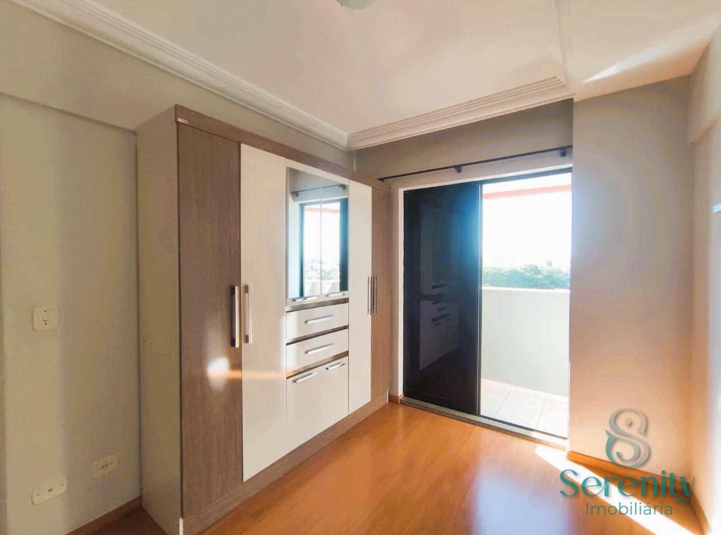 Apartamento para alugar com 3 quartos, 109m² - Foto 9