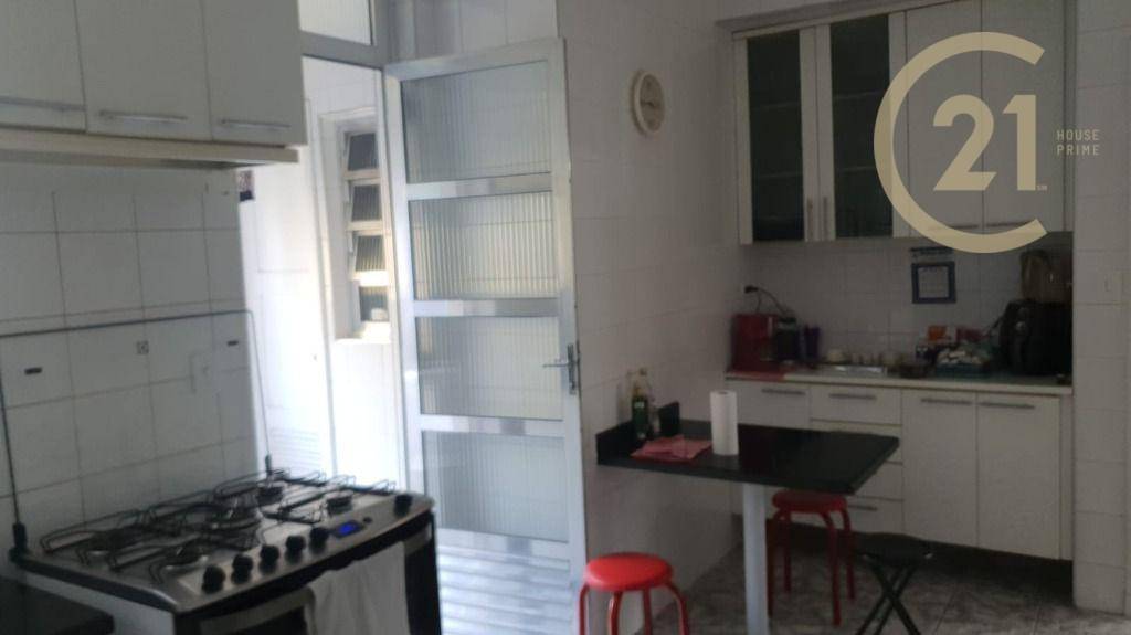 Apartamento à venda com 3 quartos, 180m² - Foto 18