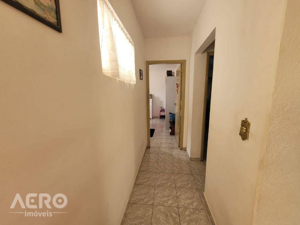 Casa à venda com 2 quartos, 156m² - Foto 17