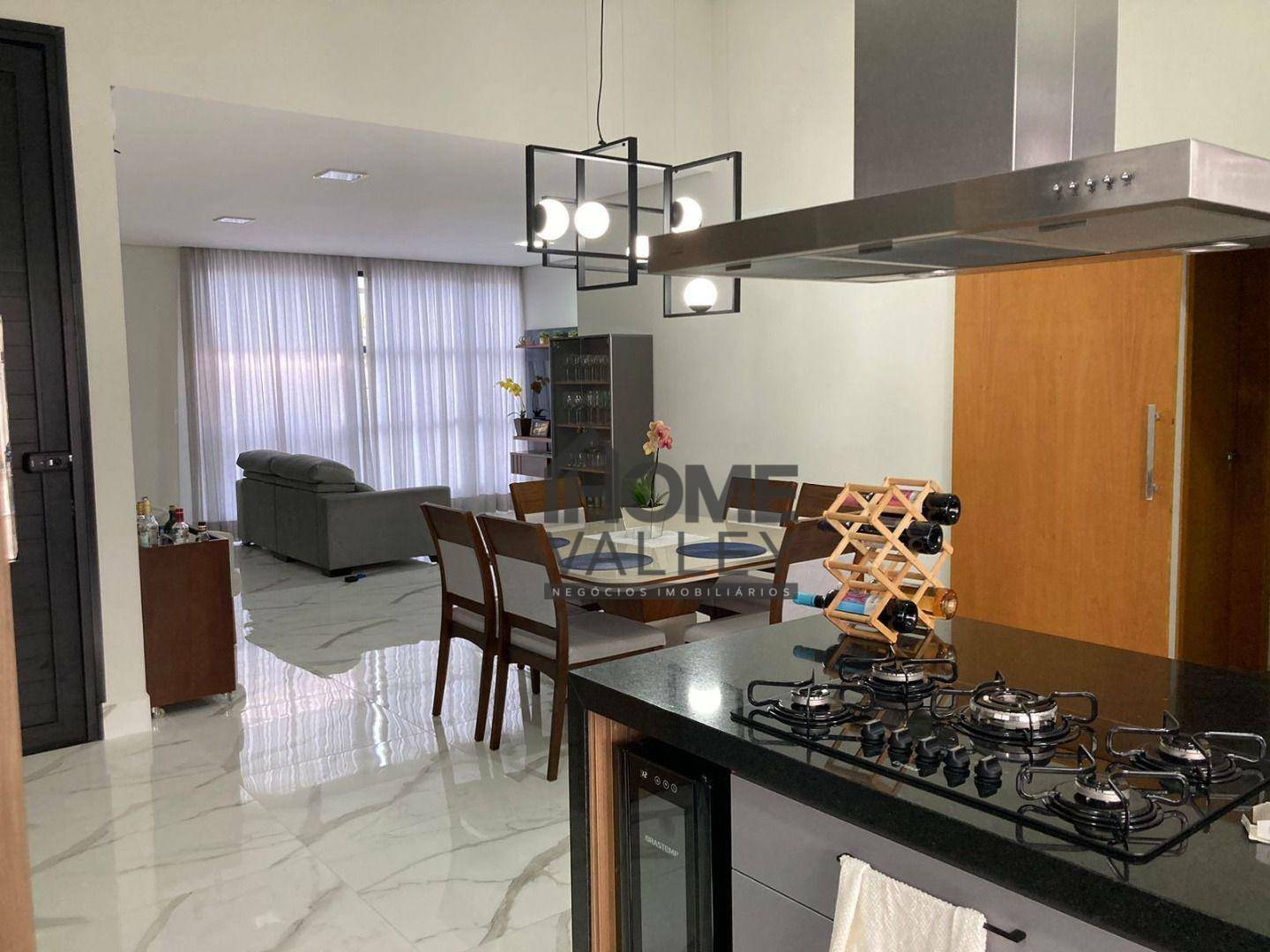 Casa de Condomínio à venda com 3 quartos, 253m² - Foto 5