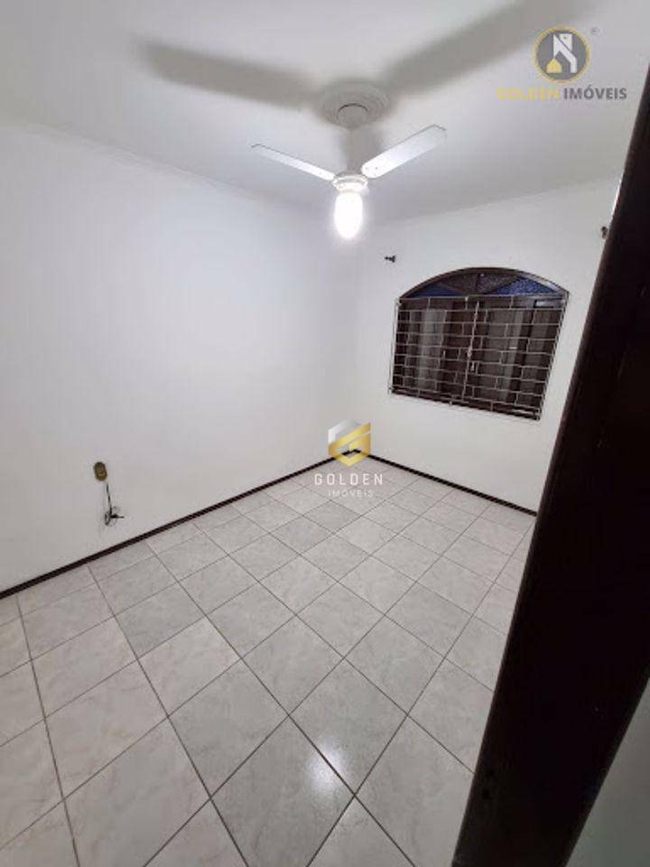 Casa à venda com 3 quartos, 121m² - Foto 4