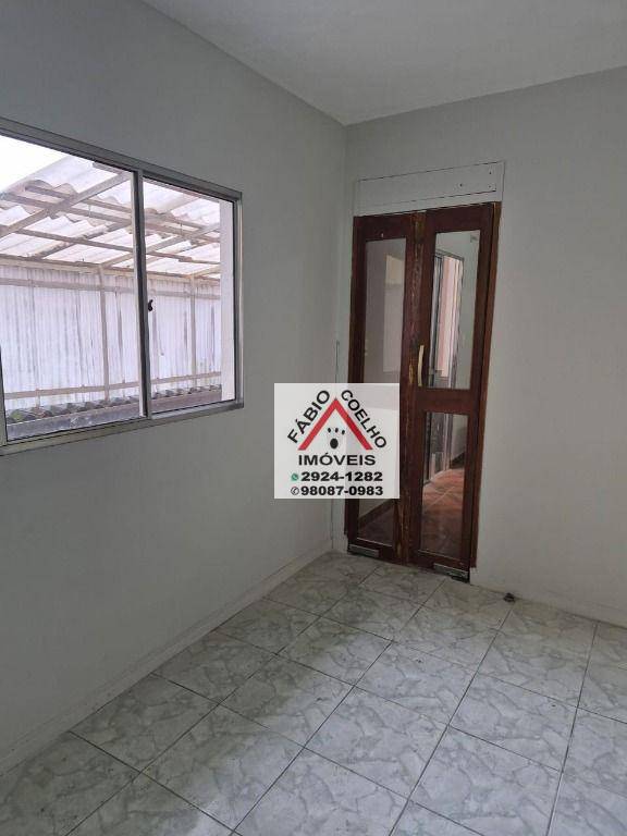 Casa à venda com 2 quartos, 100m² - Foto 8