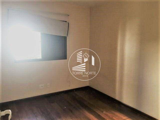 Apartamento à venda com 4 quartos, 140m² - Foto 9