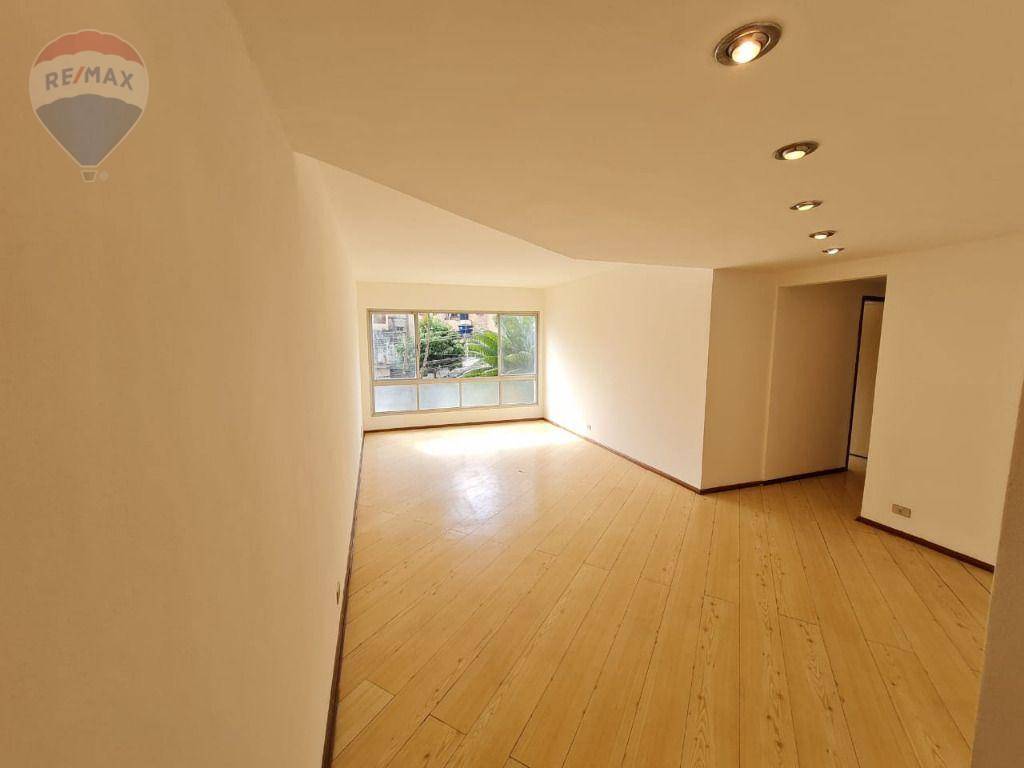 Apartamento à venda com 3 quartos, 112m² - Foto 3