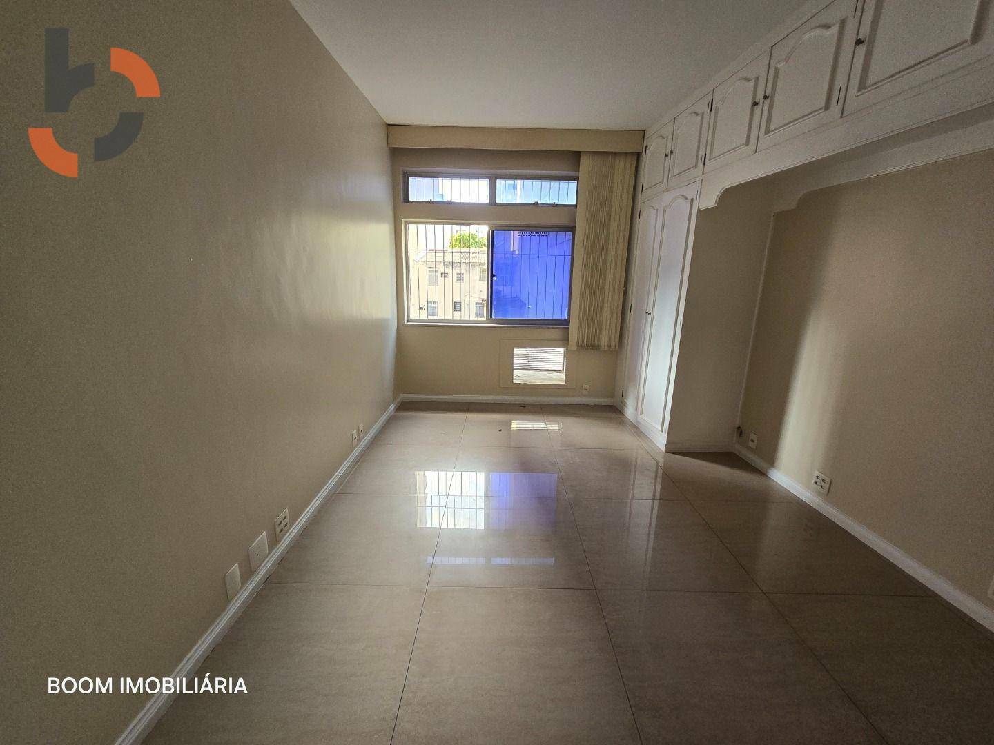 Apartamento para alugar com 3 quartos, 188m² - Foto 11