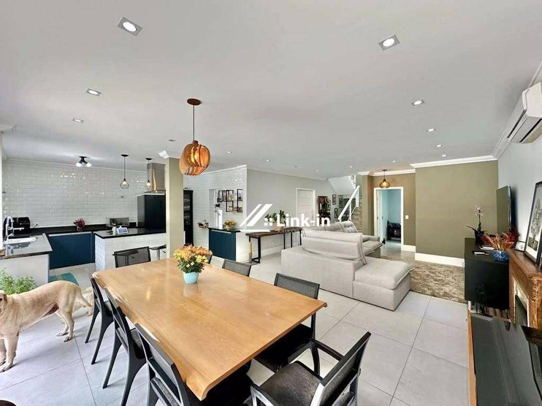 Casa, 3 quartos, 224 m² - Foto 3