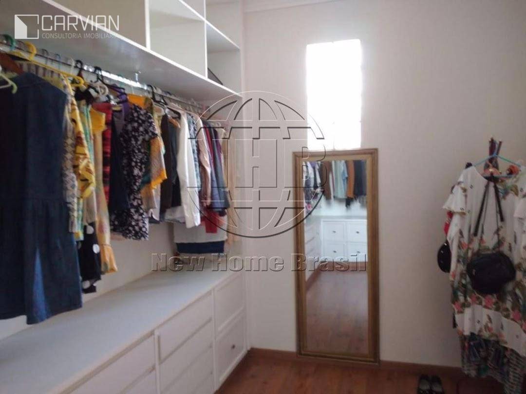 Casa à venda com 3 quartos, 320m² - Foto 21