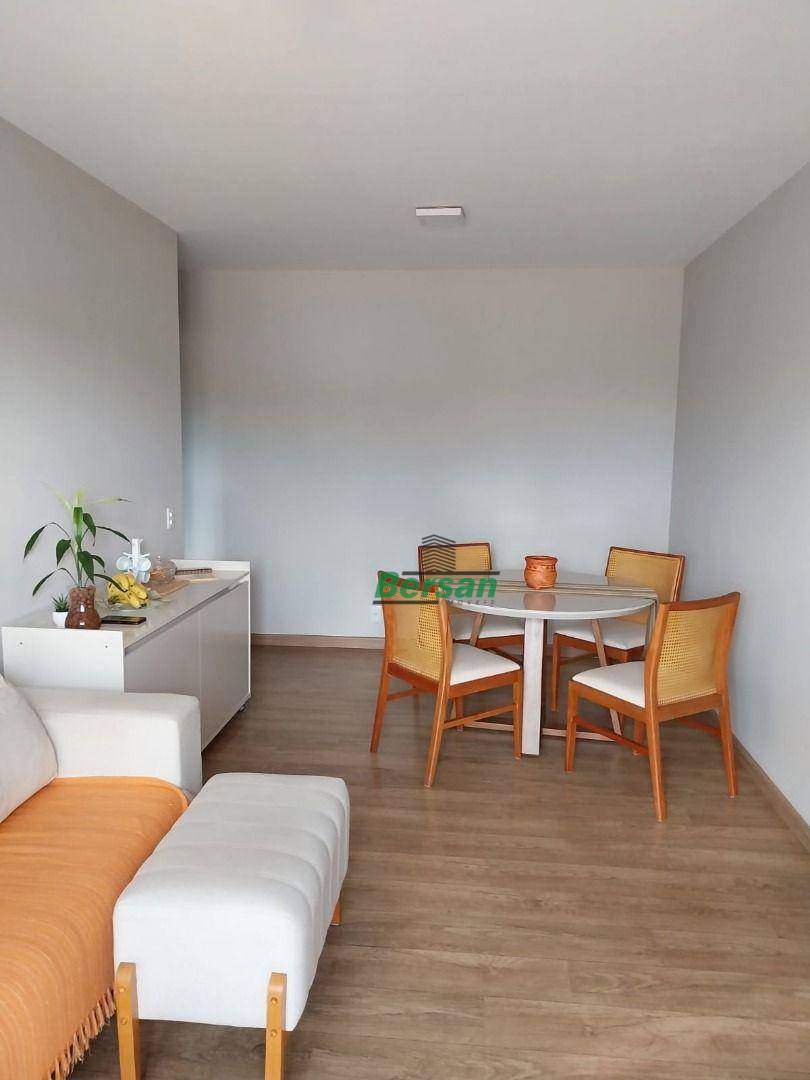 Apartamento à venda com 2 quartos, 64m² - Foto 22