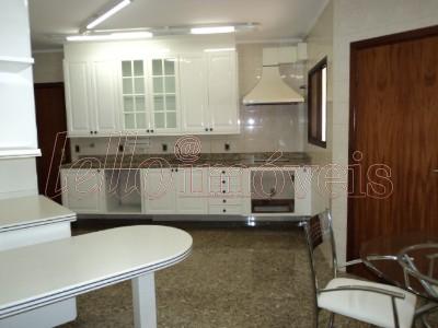 Apartamento para alugar com 3 quartos, 180m² - Foto 7