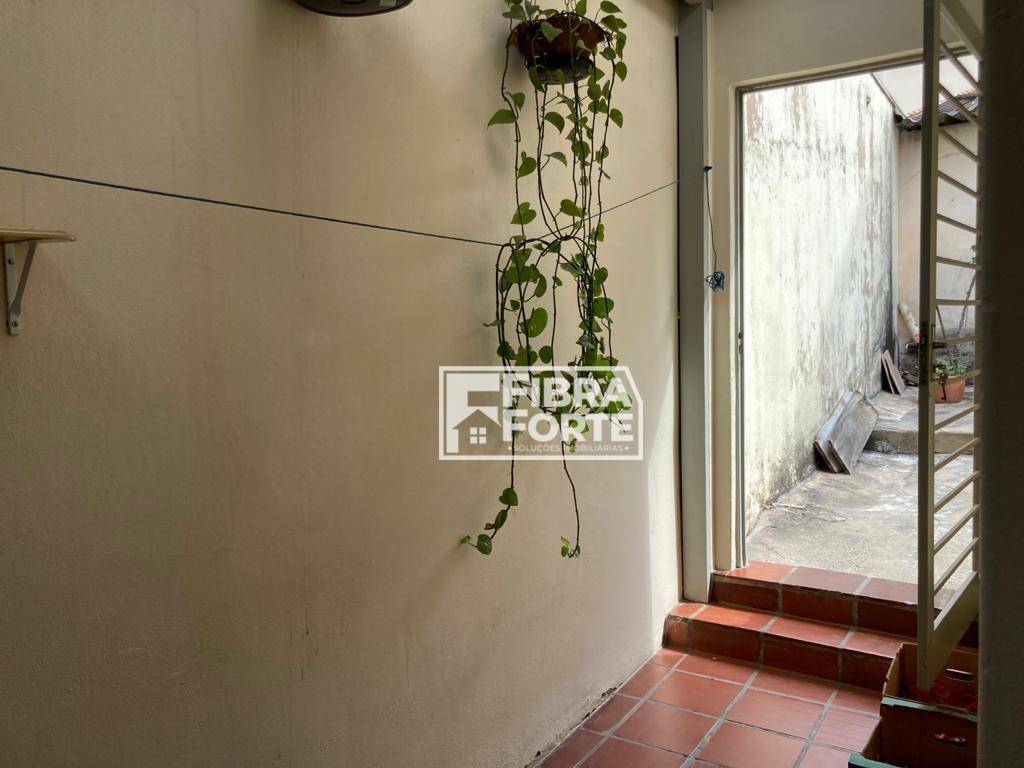 Casa à venda com 3 quartos, 188m² - Foto 20