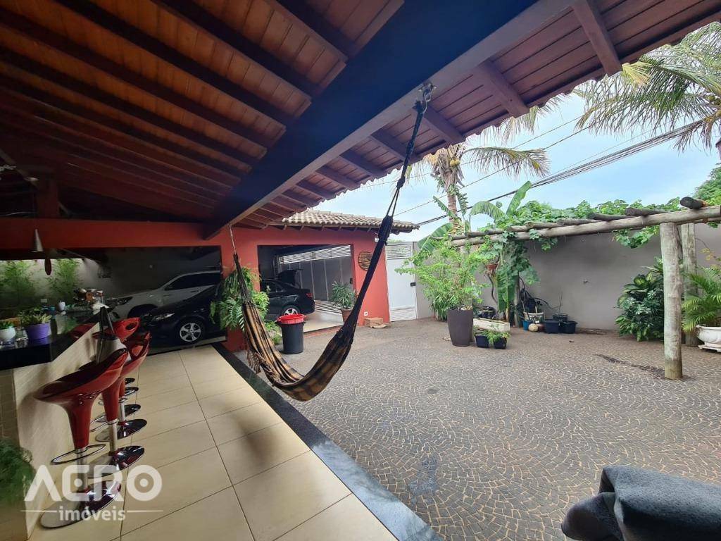 Casa de Condomínio à venda com 3 quartos, 205m² - Foto 18