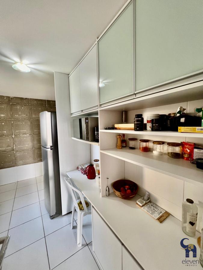 Apartamento à venda com 3 quartos, 221m² - Foto 18