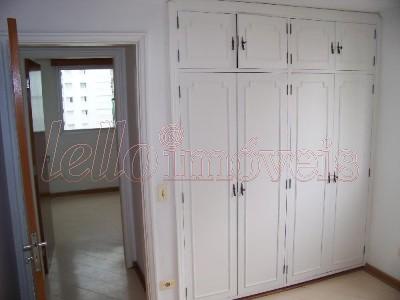 Apartamento para alugar com 3 quartos, 145m² - Foto 3