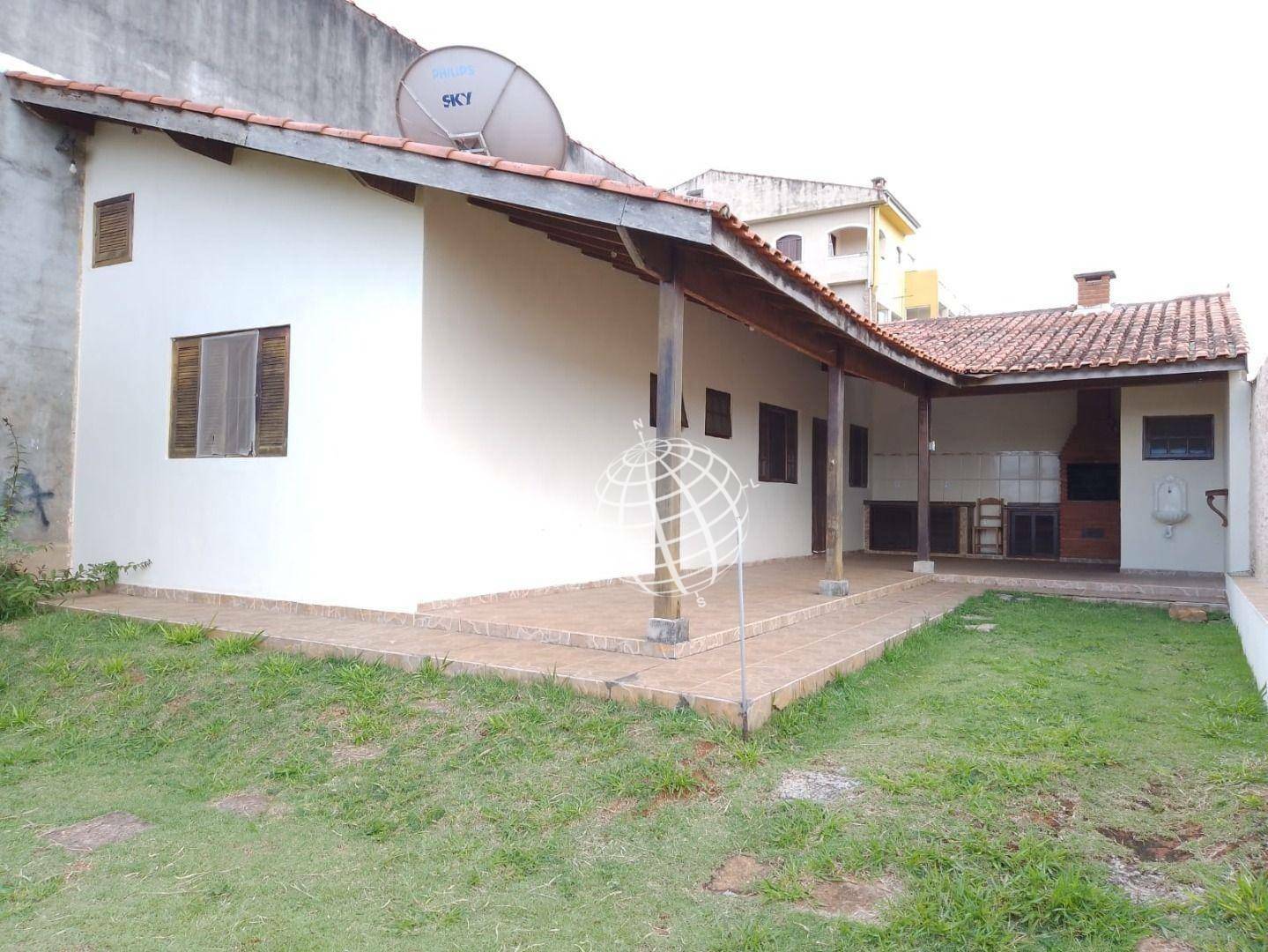 Casa à venda com 2 quartos, 90m² - Foto 1