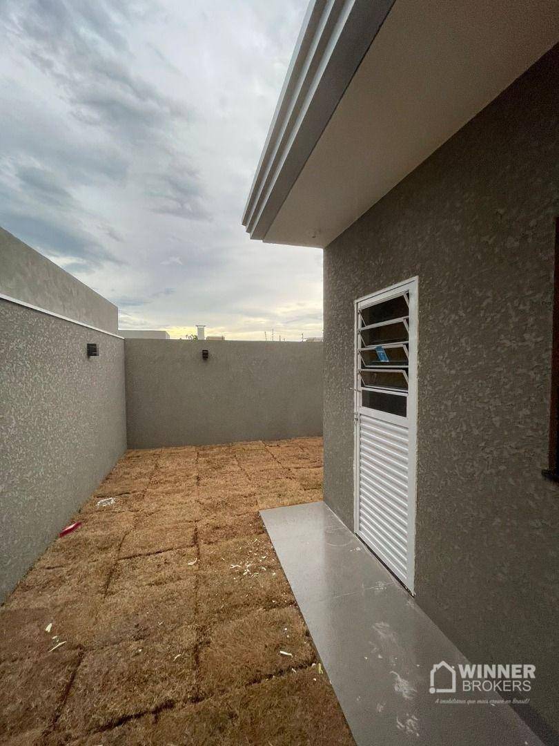 Casa à venda com 3 quartos, 100m² - Foto 16