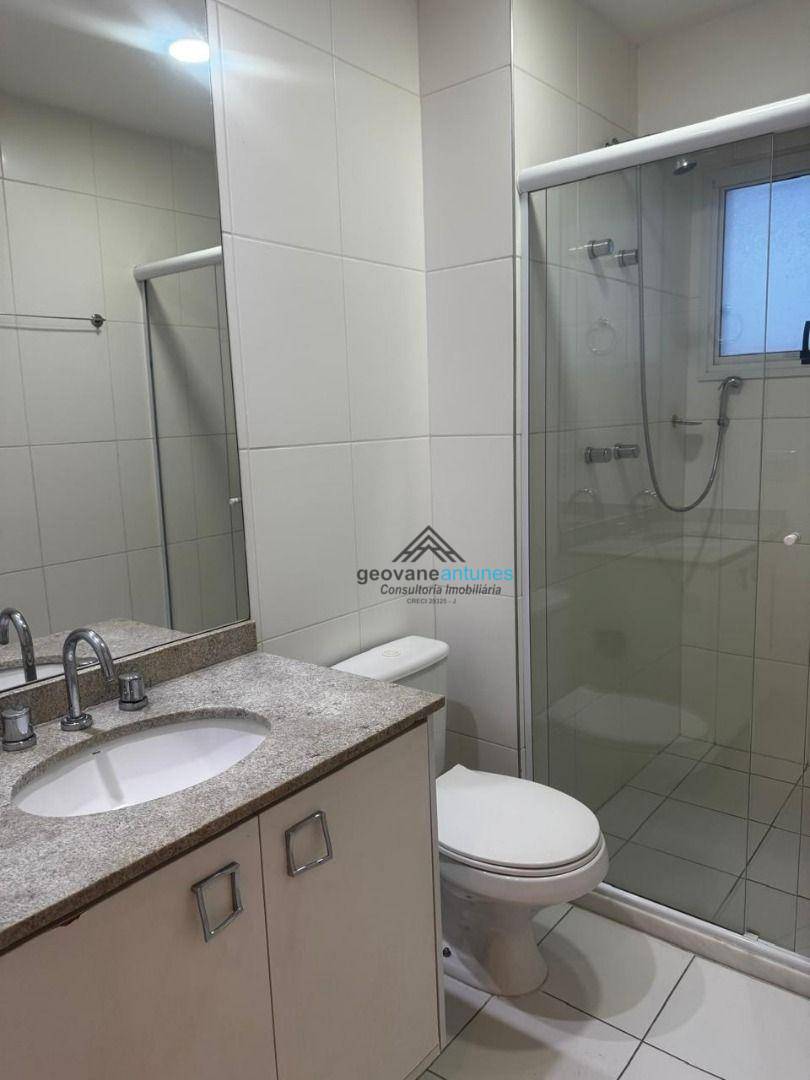 Apartamento para alugar com 3 quartos, 234m² - Foto 18