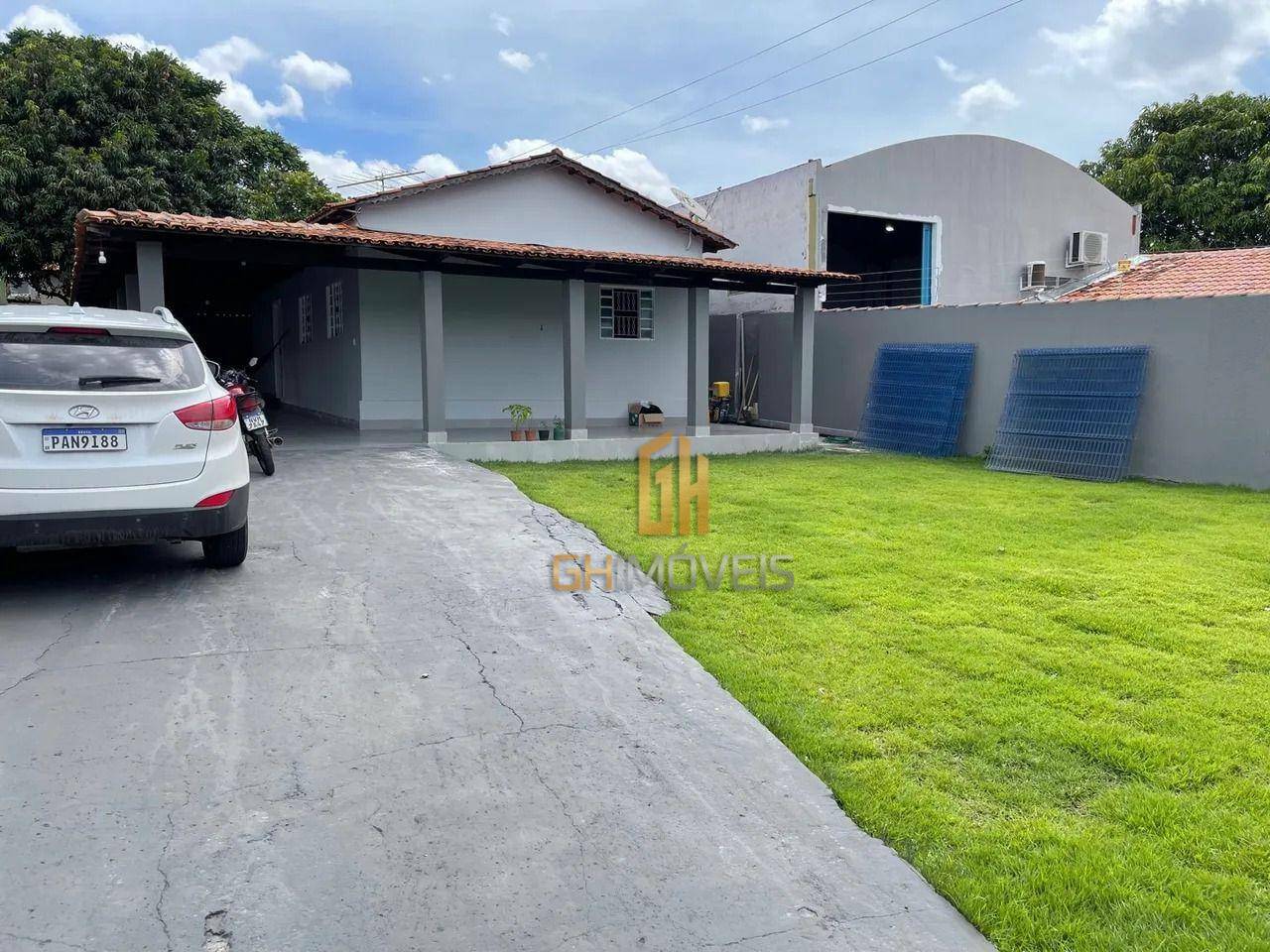 Casa à venda com 3 quartos, 186m² - Foto 1