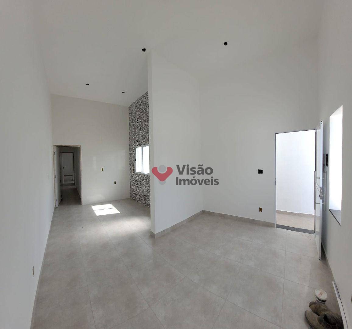 Casa à venda com 2 quartos, 60m² - Foto 2